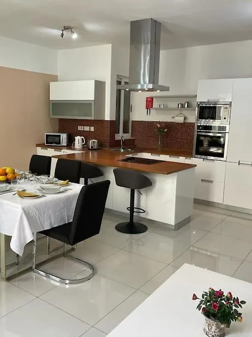 Mensija Apartment Saint Julian's